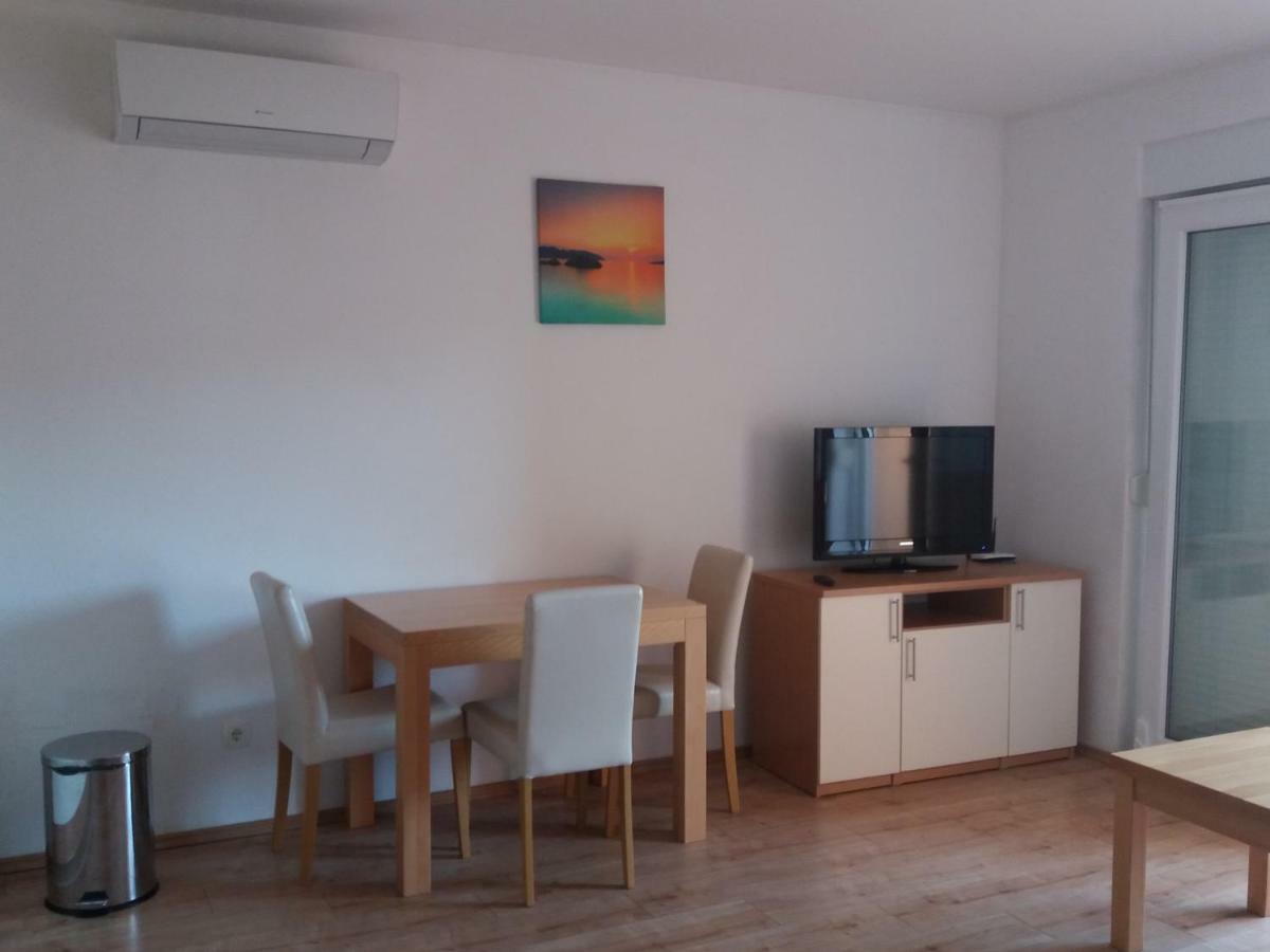 Apartmani "Grgic" โอมิช ภายนอก รูปภาพ